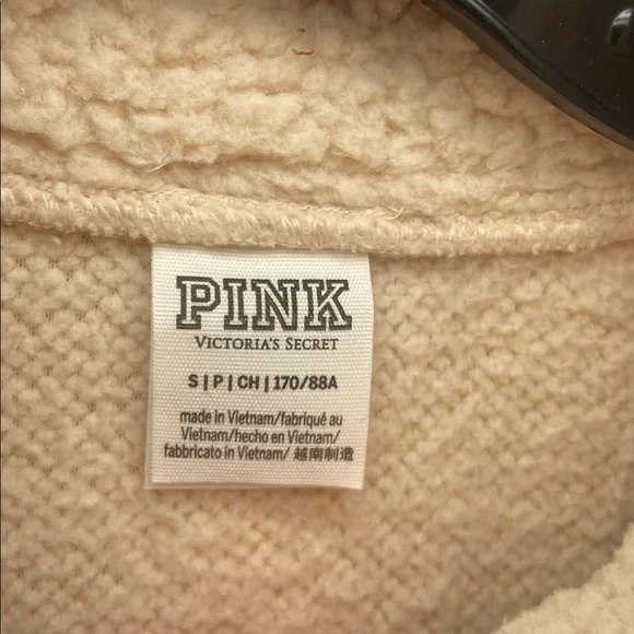 PINK Victoria's Secret Cream Sherpa Vest with Pink Trim - Picture 2 of 3
